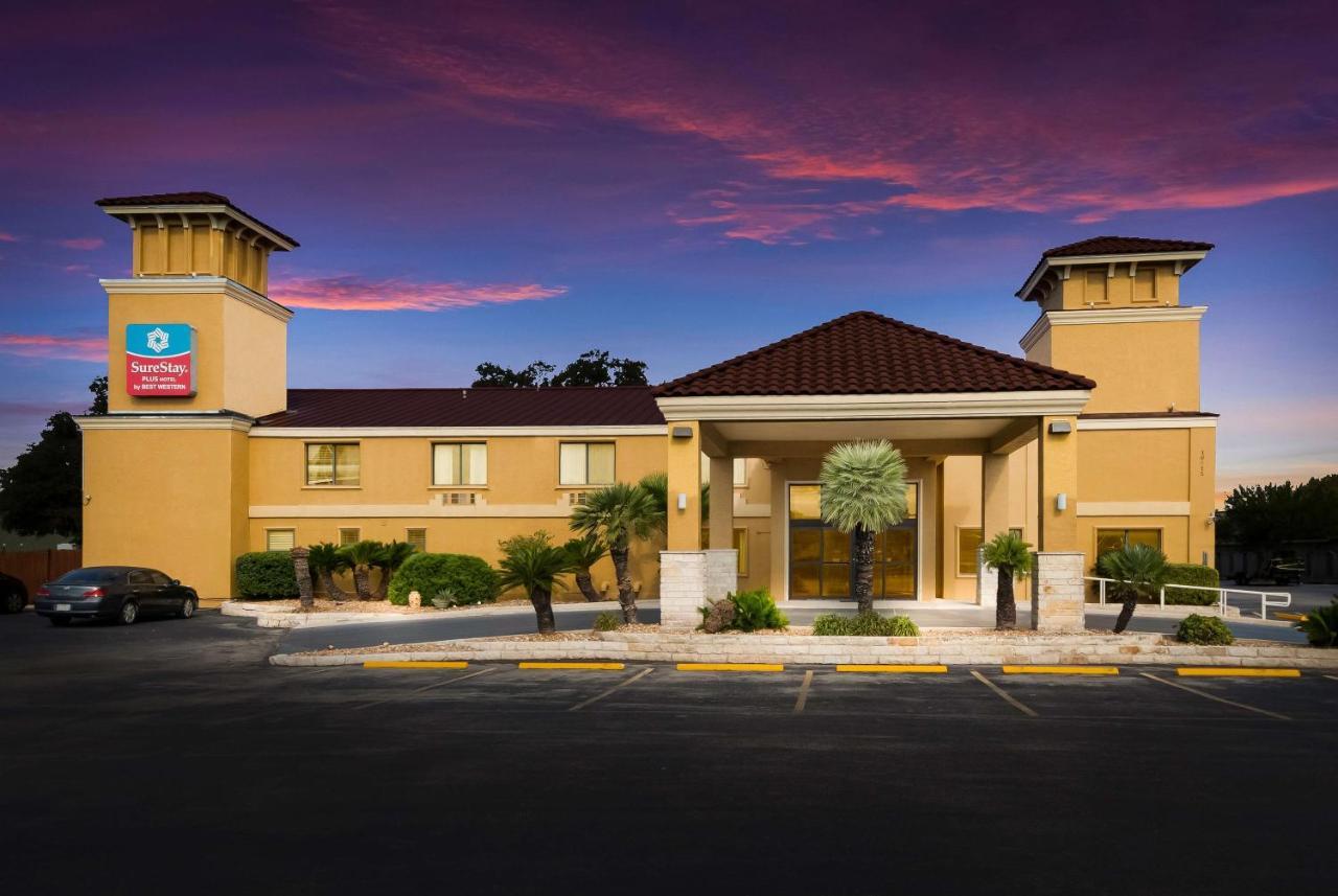 Surestay Plus Hotel By Best Western San Antonio North Екстер'єр фото