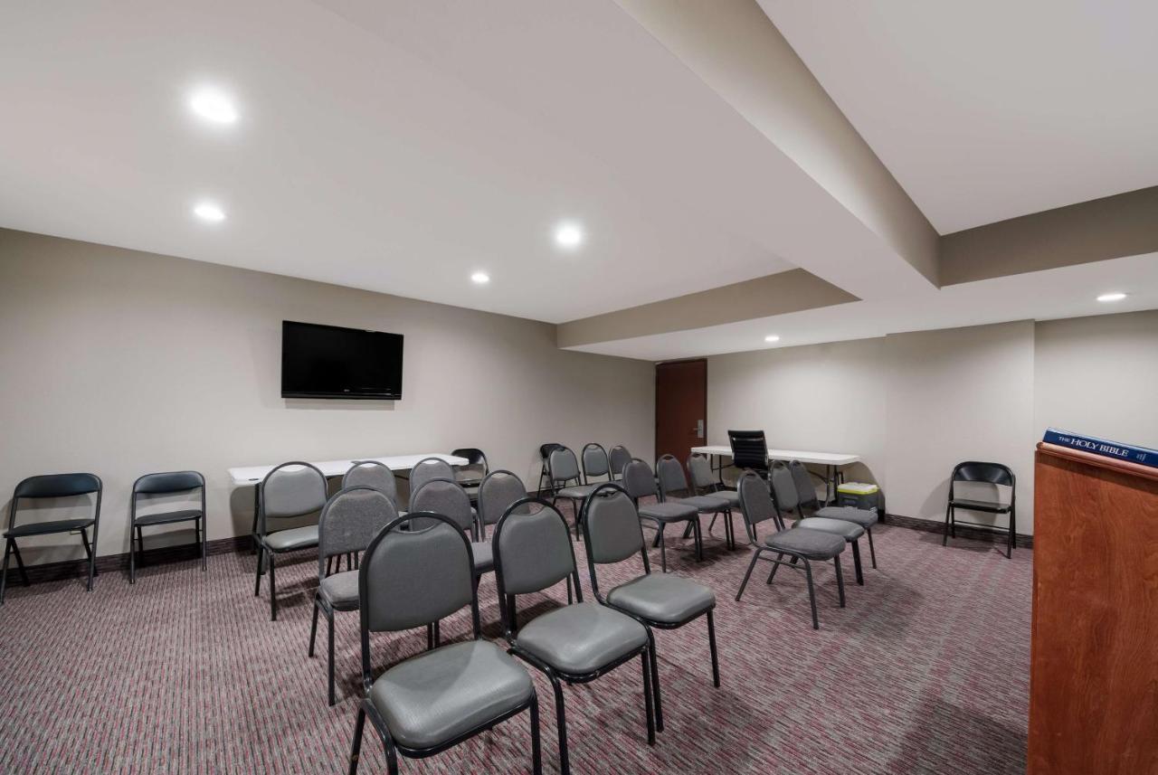 Surestay Plus Hotel By Best Western San Antonio North Екстер'єр фото