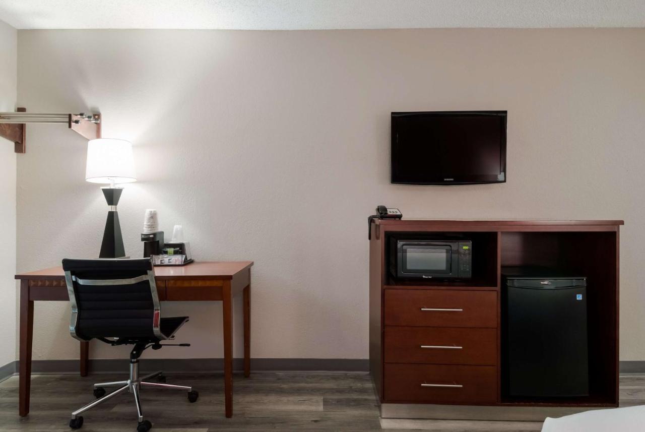 Surestay Plus Hotel By Best Western San Antonio North Екстер'єр фото
