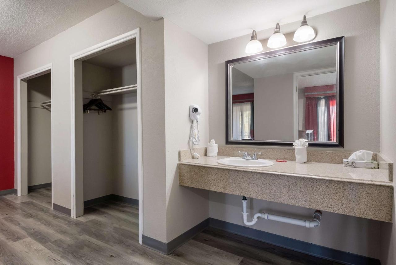 Surestay Plus Hotel By Best Western San Antonio North Екстер'єр фото