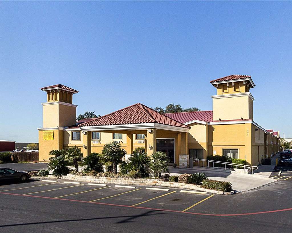 Surestay Plus Hotel By Best Western San Antonio North Екстер'єр фото
