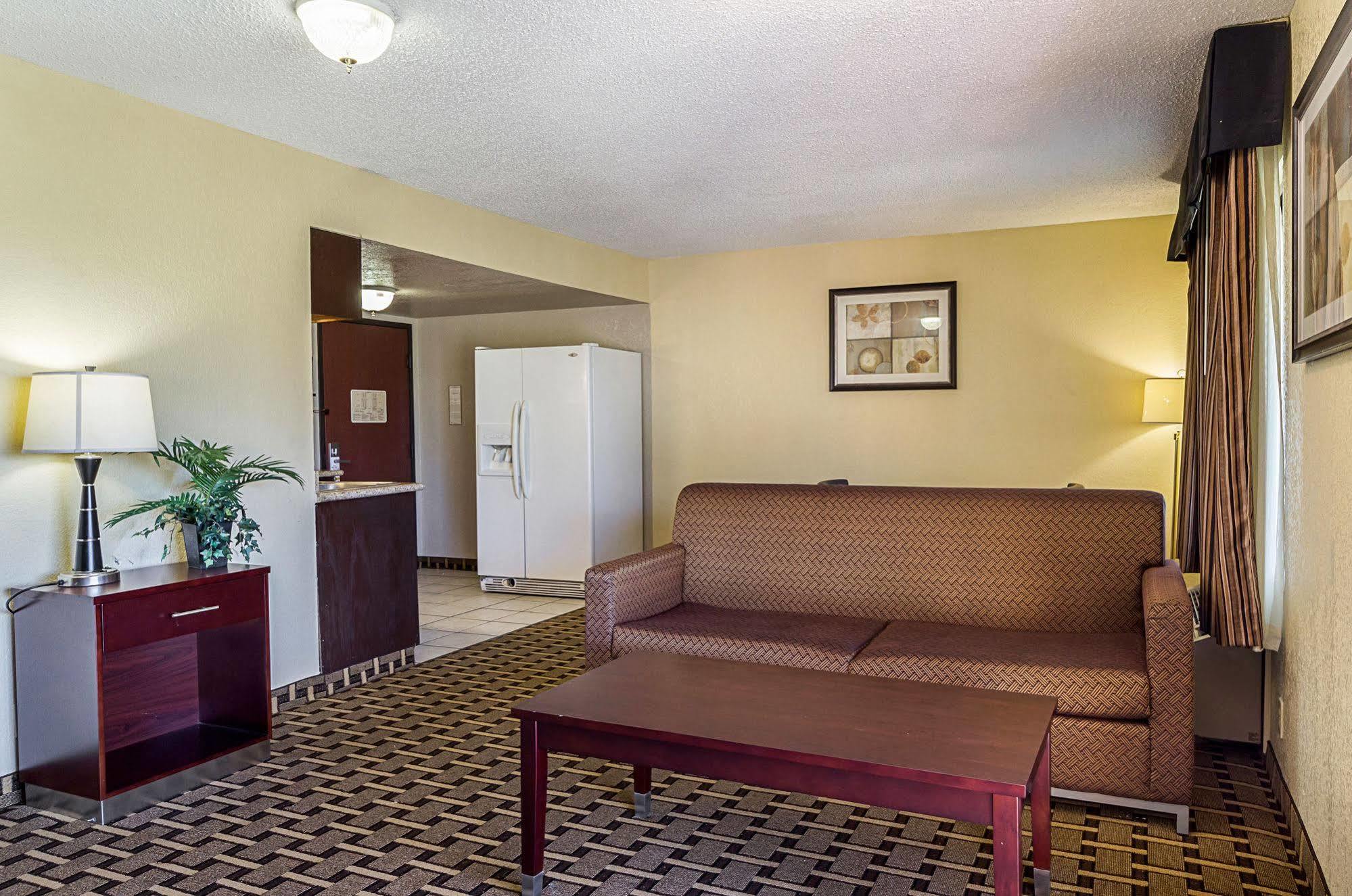Surestay Plus Hotel By Best Western San Antonio North Екстер'єр фото